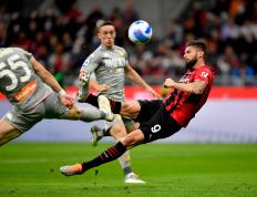 PG游戏官网登录入口-关于欧洲名将转会传闻纷纷，各队争夺激烈进行的信息