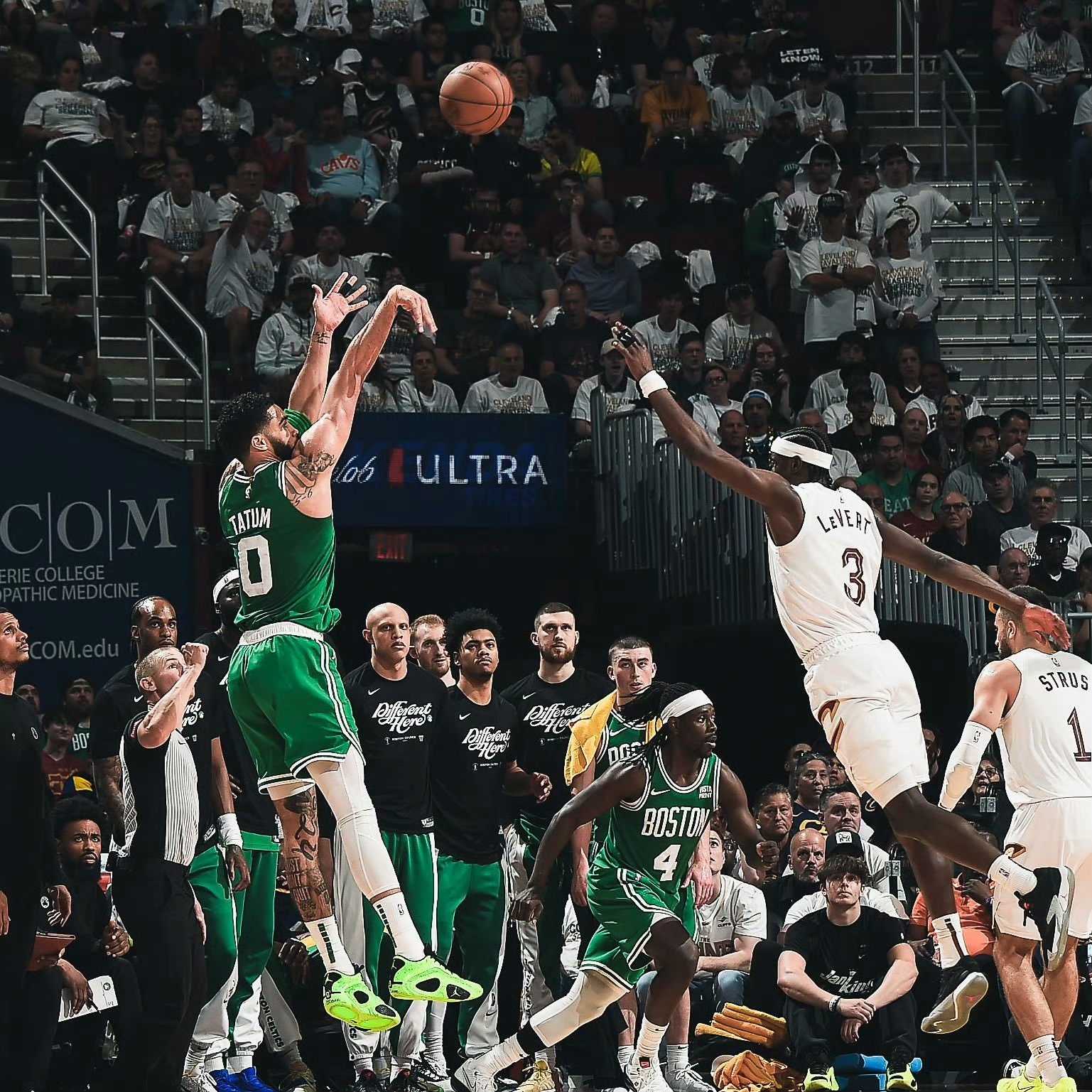 PG电子试玩-猛龙客场击败凯尔特人,稳居东部榜首